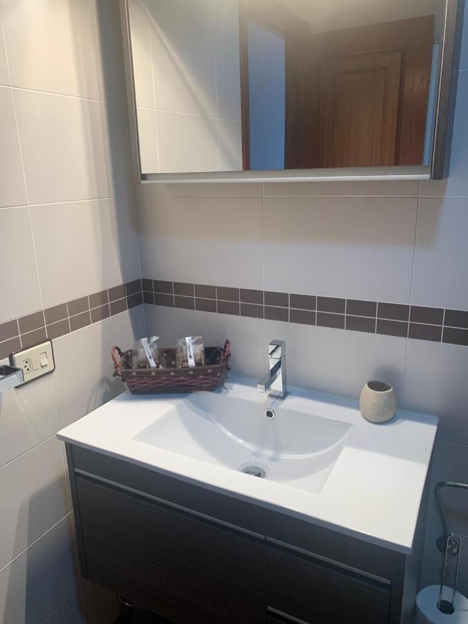Byhouse Gran Via 35 Apartman Sarria Kültér fotó